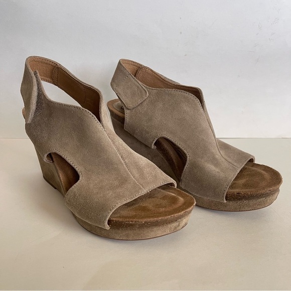 Women's Sofft Chloee Open Toe Tan Wedge Sandals Size 7.5 - Picture 2 of 9